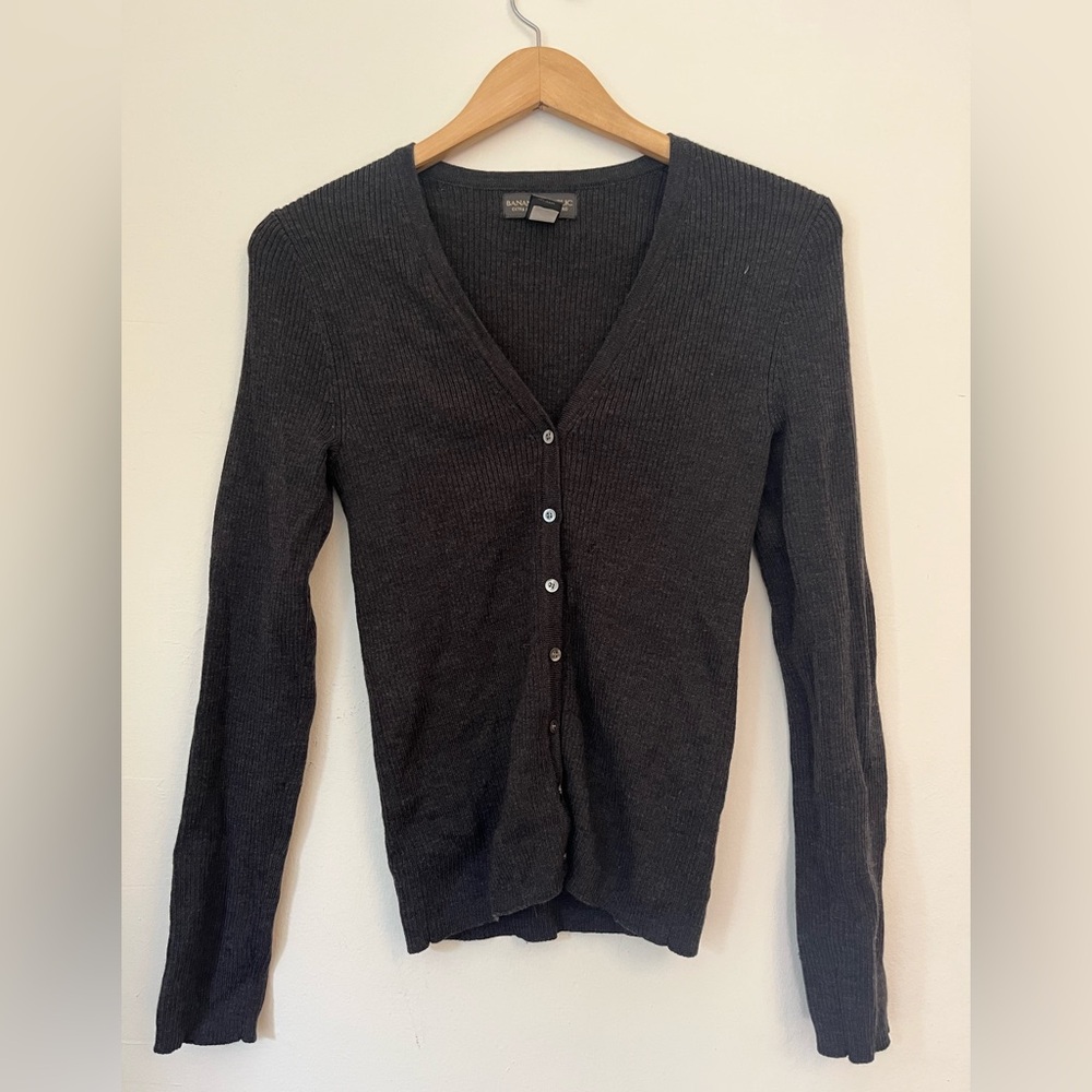 Early 2000s Banana Republic Merino Wool sweater